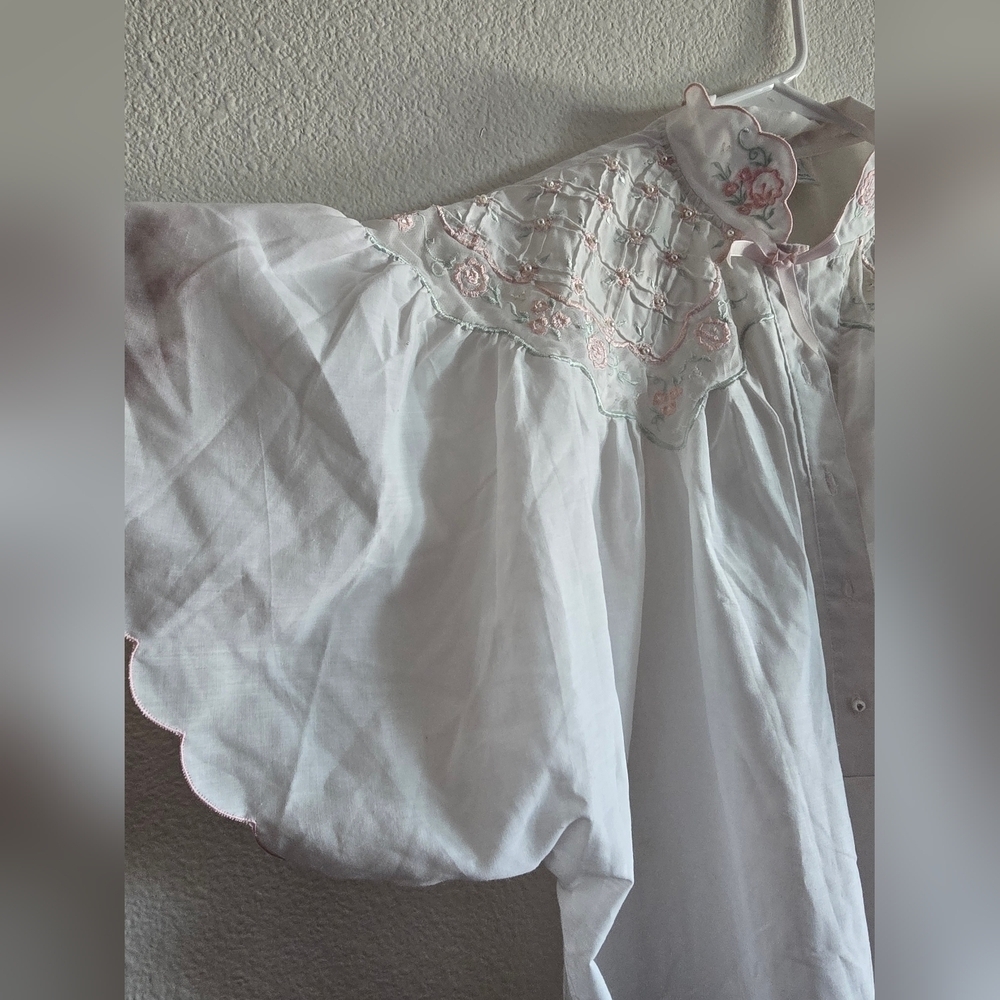 Gilligan & O'Malley White Pajama Top Short Sleeves - Picture 5 of 13